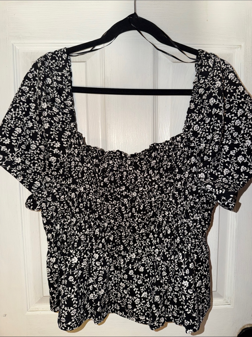 H&M Black and White Floral Smocked Blouse